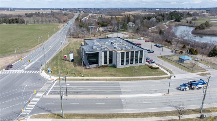 2415 University Avenue E, Waterloo, ON, 