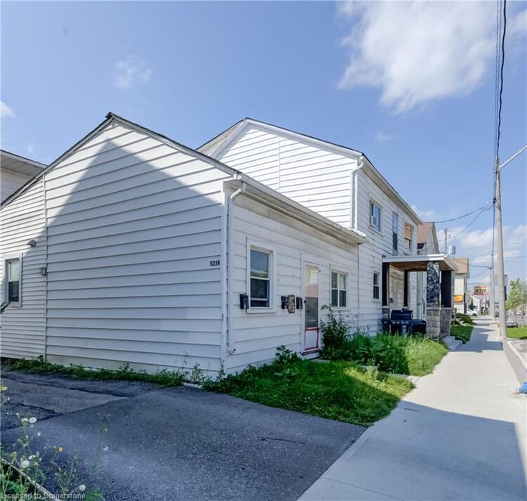 1214-1218 King Street E, Cambridge, ON, 