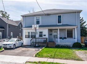 76 Bond Street, Waterloo, ON , MLS #40725208 , Image - 1