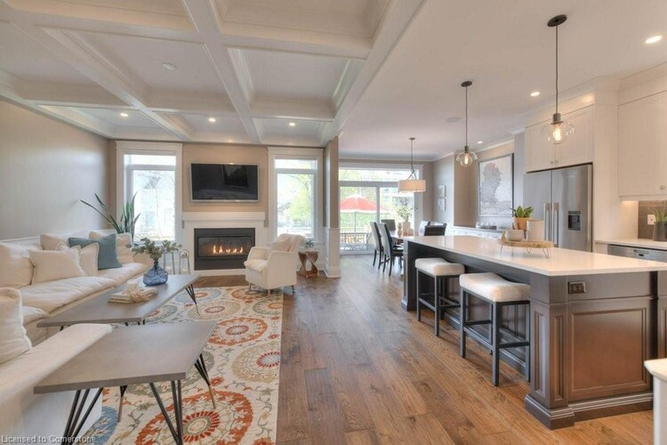 12 George Street, Waterloo, ON, 