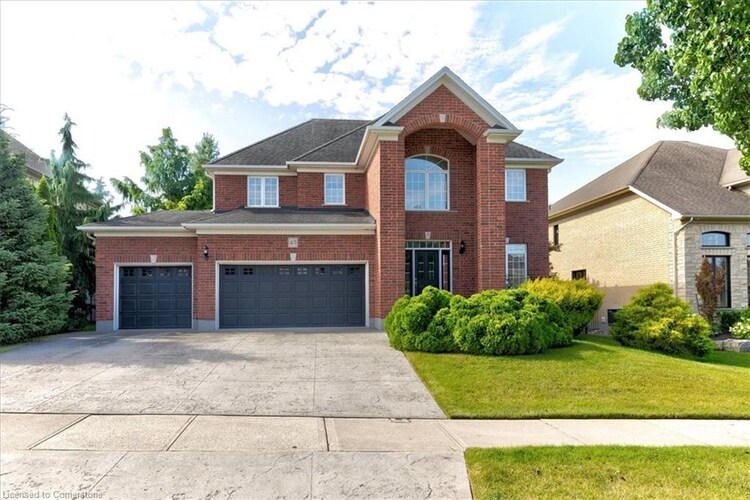 45 Pioneer Tower Crescent, Kitchener, ON, 