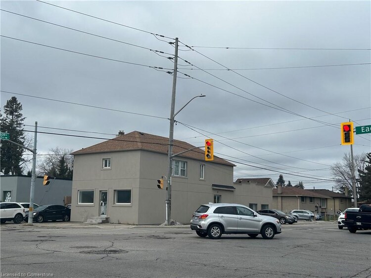 1390 Eagle Street N, Cambridge, ON, 