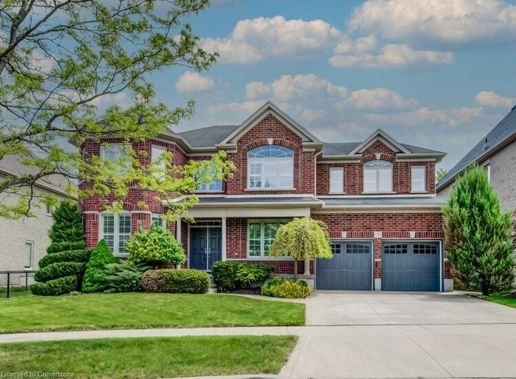 252 Edgewater Crescent, Kitchener, ON, 