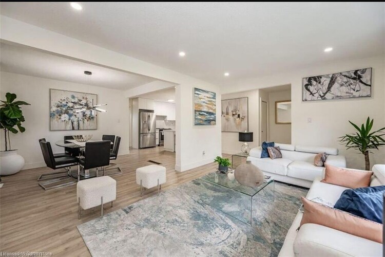 136 The Country Way, Kitchener, ON, 