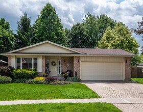 19 Eagle Drive, Waterloo, ON , MLS #40732338 , Image - 1