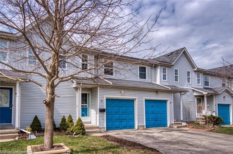 90 Mooregate Crescent, Kitchener, ON, 