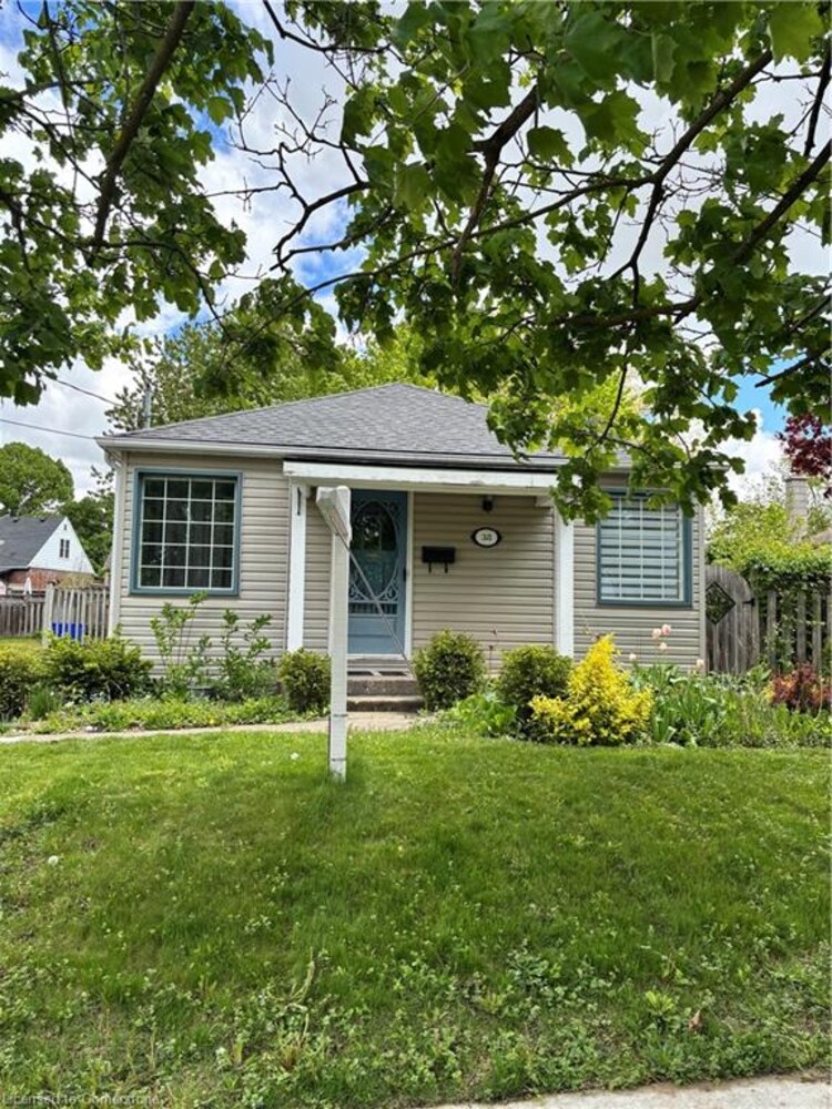 38 St Clair Avenue, Kitchener, ON, 