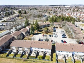 25 Upper Canada Drive, Waterloo, ON , MLS #40734234 , Image - 1