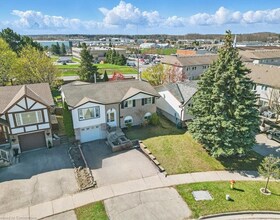 73 Southwood Drive, Waterloo, ON , MLS #40734321 , Image - 1