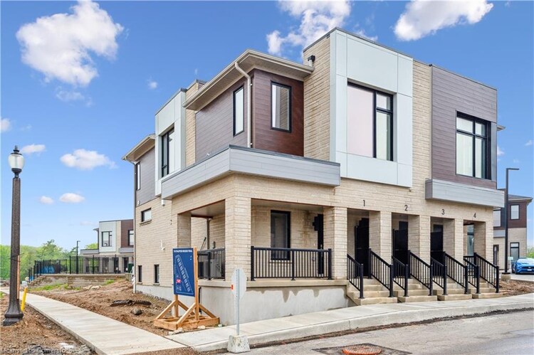 15 Stauffer Woods Trail, Kitchener, ON, 