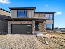 168 Otterbein Road, Waterloo, ON , MLS #40739518 , Image - 1