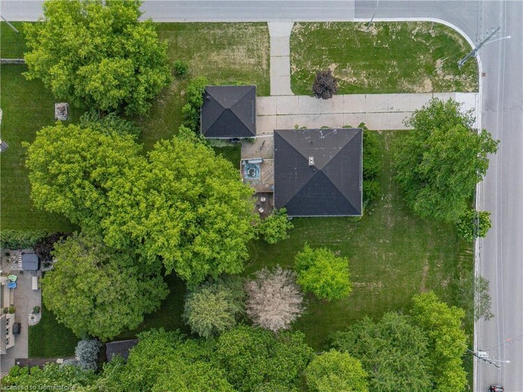 1060 Queens Bush Road, Wellesley, ON, 