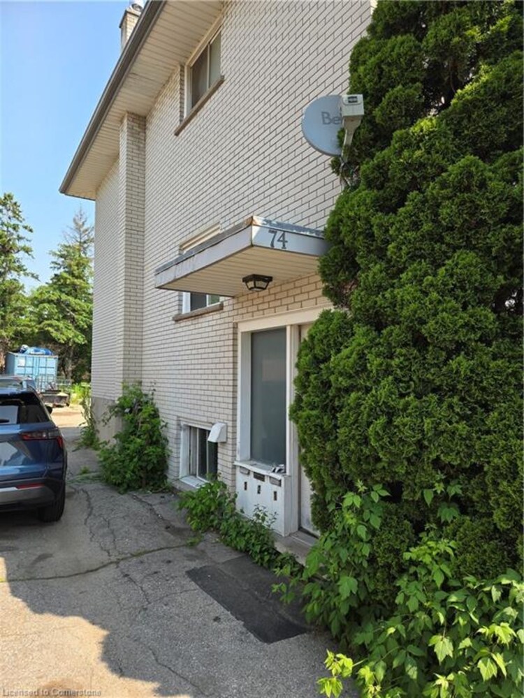 74 Carnaby Crescent, Kitchener, ON, 