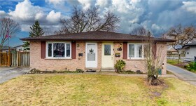 66 Harvest Court, Waterloo, ON , MLS #40741511 , Image - 1
