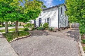 154 St Andrews Street, Waterloo, ON , MLS #40742871 , Image - 1