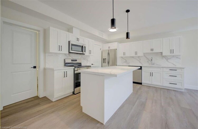 17 Peter Street, Kitchener, ON, 