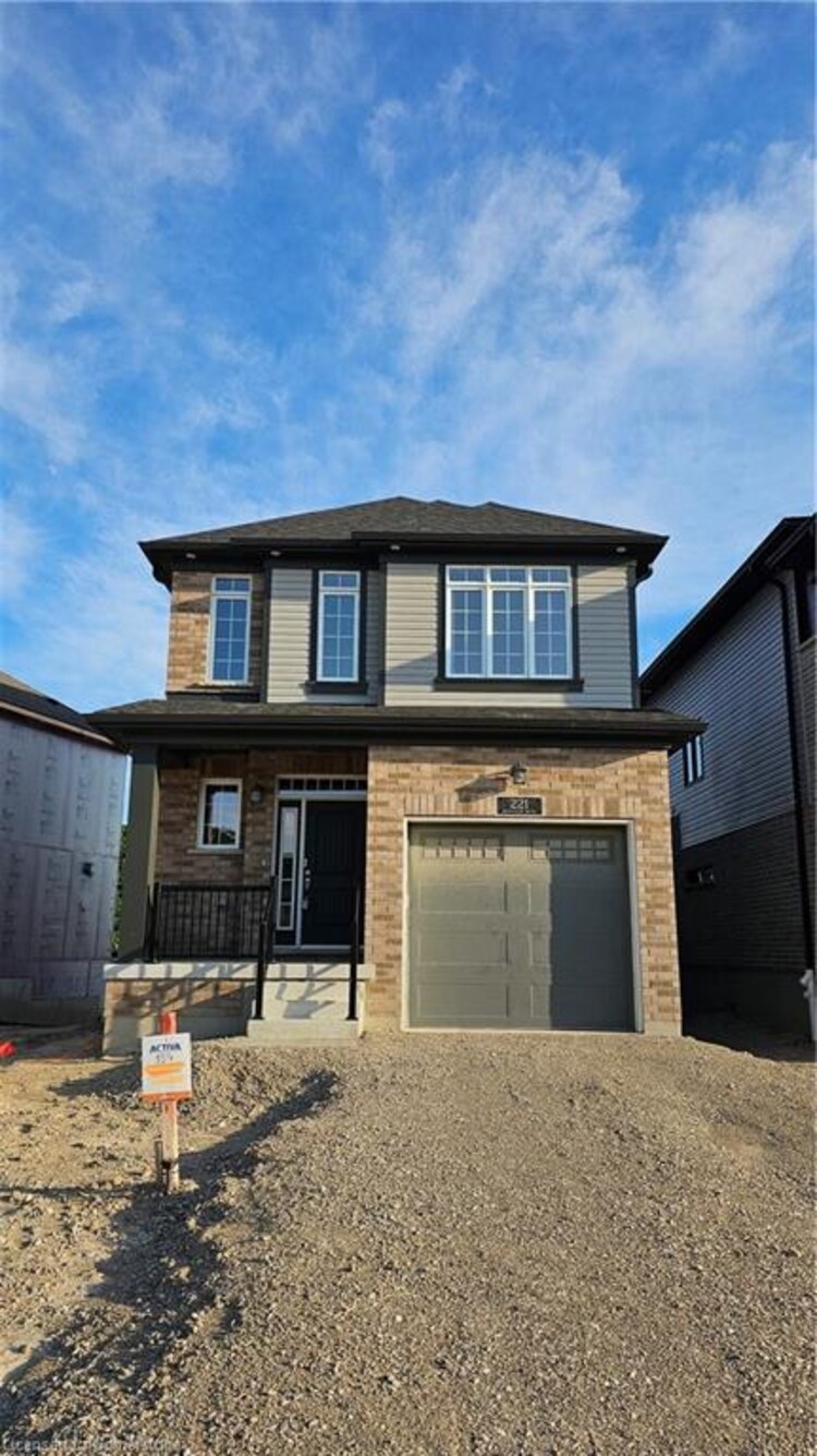 221 Benninger Drive, Kitchener, ON, 