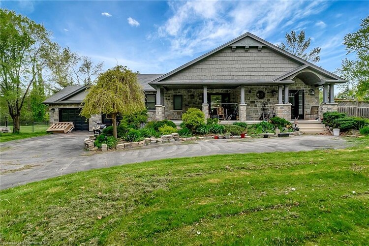 1392 Doon Village Road, Kitchener, ON, 