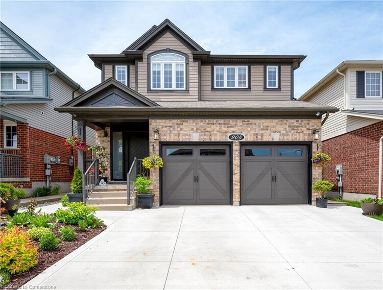 904 Magdalena Court, Kitchener, ON, 