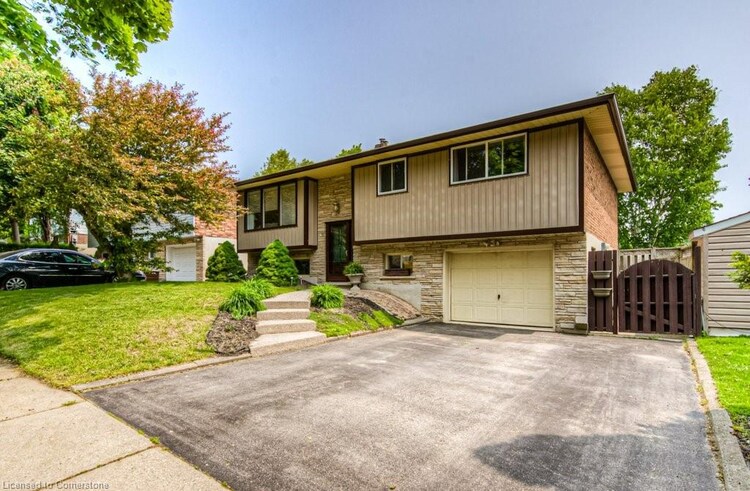 11 Coach Hill Drive, Kitchener, ON, 