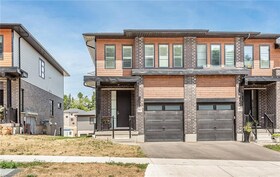 917 Robert Ferrie Drive, Waterloo, ON , MLS #40745871 , Image - 1