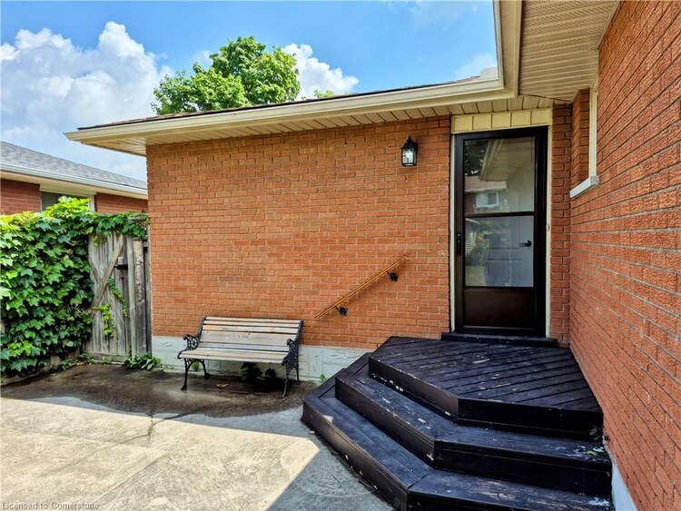 37 Montcalm Drive, Kitchener, Ontario, 