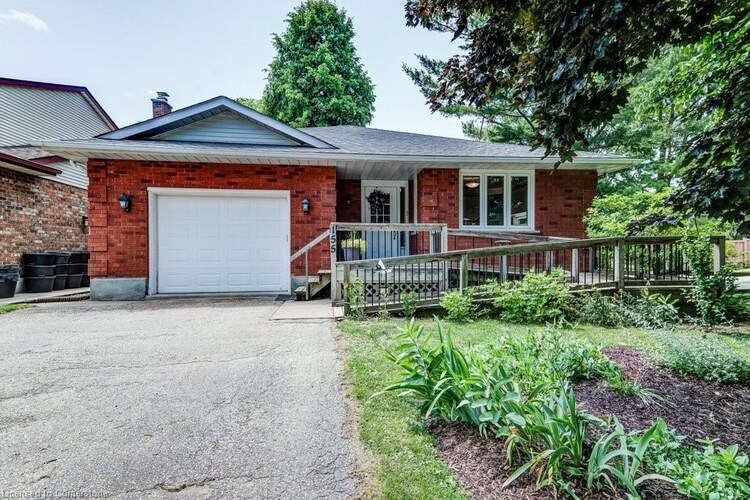 155 Mayberry Court, Waterloo, ON, 