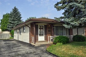 23 Gibson Court, Waterloo, ON , MLS #40749516 , Image - 1