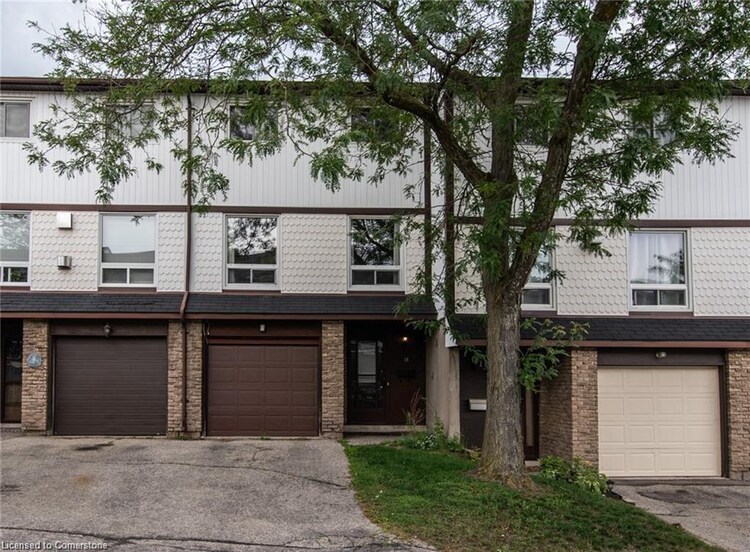 80 Old Country Drive, Kitchener, ON, 