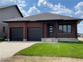 40 Richard Rank Road, Waterloo, ON , MLS #40719178 , Image - 1