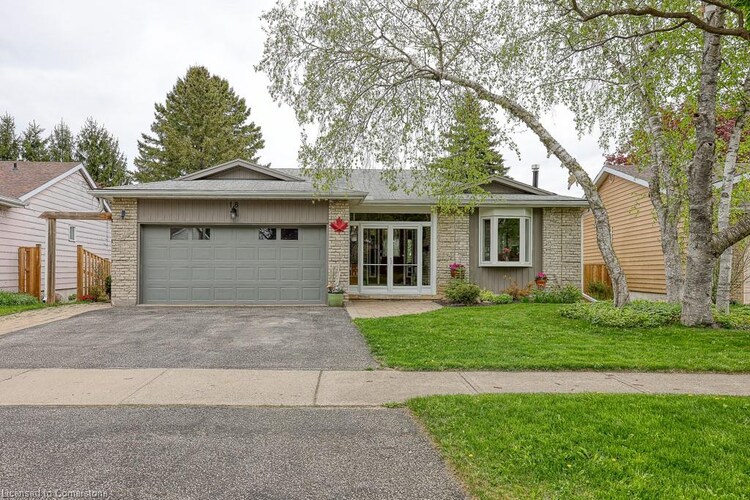 18 Charnwood Court, Kitchener, ON, 