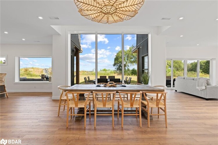 31 Hemlock Avenue, Tay, ON, Waubaushene