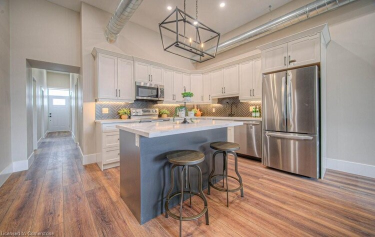 1 Bond Street, Cambridge, ON, 