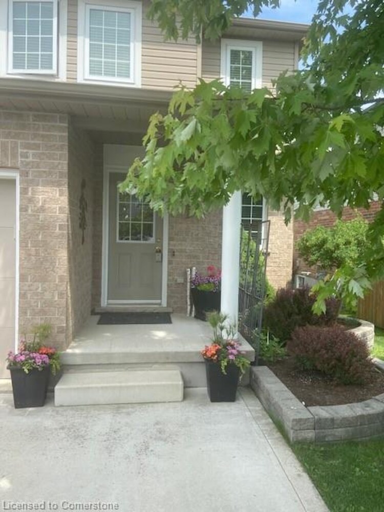 45 Pond View Drive, Wellesley, ON, 