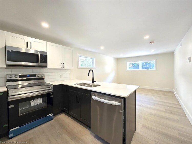 404 Forest Hill Drive, Kitchener, ON, 