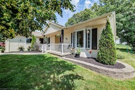 33 Summit Crescent, Waterloo, ON , MLS #40747664 , Image - 1