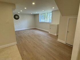 60 Ramblewood Way, Waterloo, ON , MLS #40750986 , Image - 1