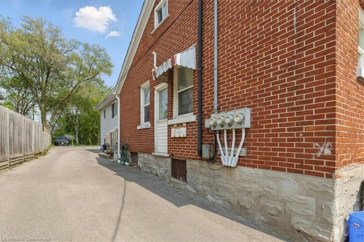 839 Stirling Avenue S, Kitchener, ON, 