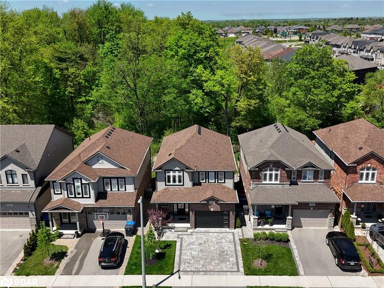 111 Ambrous Crescent, Guelph, ON, Village