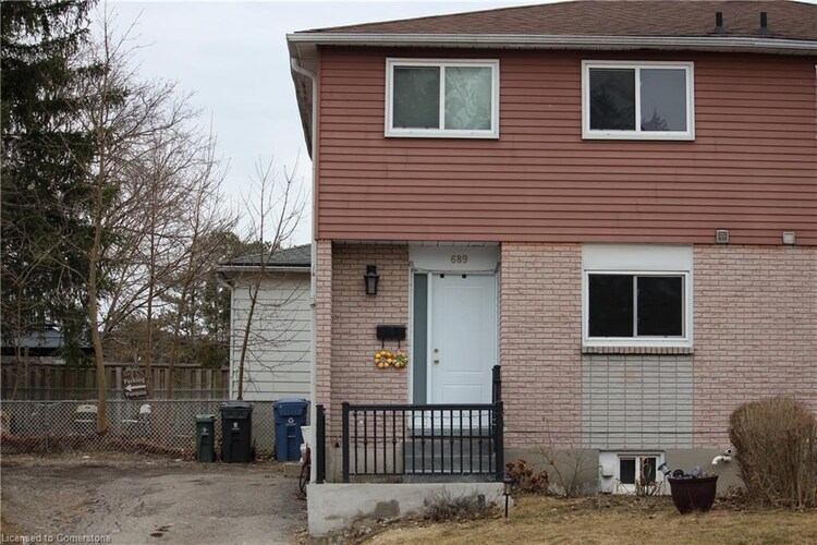 689 College Avenue W, Guelph, ON, College