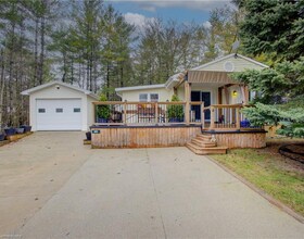 18 Maple, Wellington, ON , MLS #40719954 , Image - 1