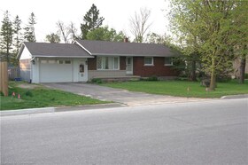 425 Wellington Street E, Wellington, ON , MLS #40727392 , Image - 1