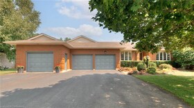 189 Golf Course Road, Waterloo, ON , MLS #40750822 , Image - 1