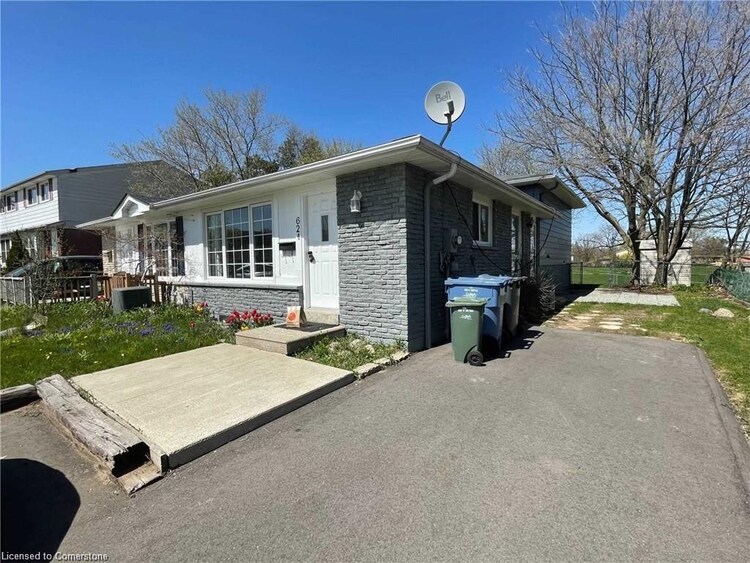 624 College Avenue W, Guelph, ON, College