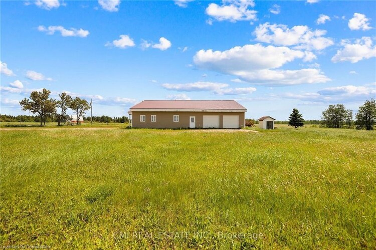 1632 Conc 2-3 Road, Cochrane, ON, 