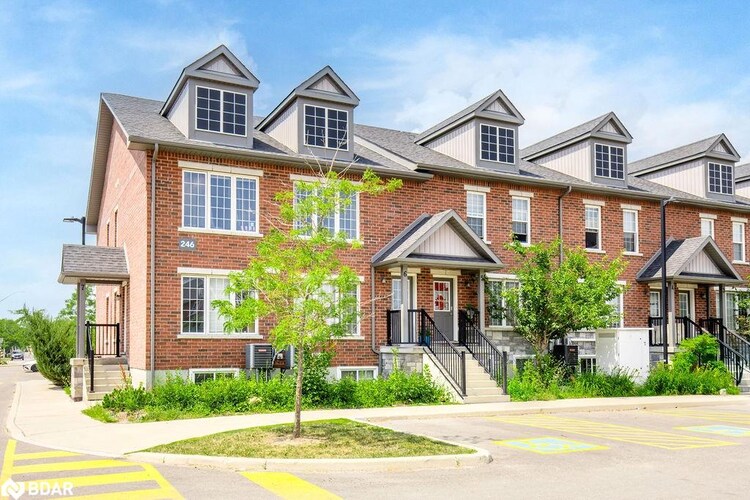 246 Penetanguishene Rd, Barrie, ON, Georgian Drive