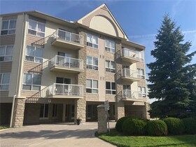 8 Harris Street, Waterloo, ON , MLS #40748007 , Image - 1