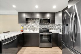 18 Holborn Court, Waterloo, ON , MLS #40746519 , Image - 1