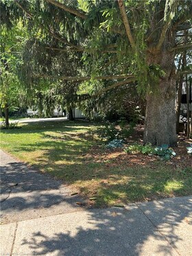 33 Islington Avenue, Wellington, ON , MLS #40749281 , Image - 1