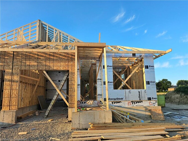 106 Thackeray Way, Minto, ON, Harriston